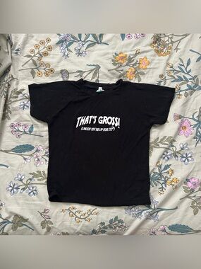 moving sale 💕 - black OMIGHTY baby tee size small